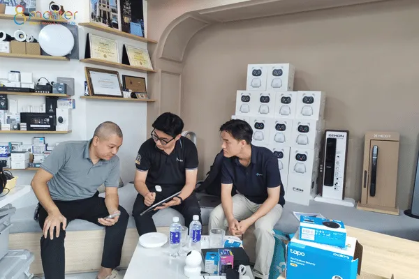 showroom-nha-thong-minh-tai-tp.hcm-ha-noi-can-tho-trai-nghiem-that-tu-van-mien-phi-6