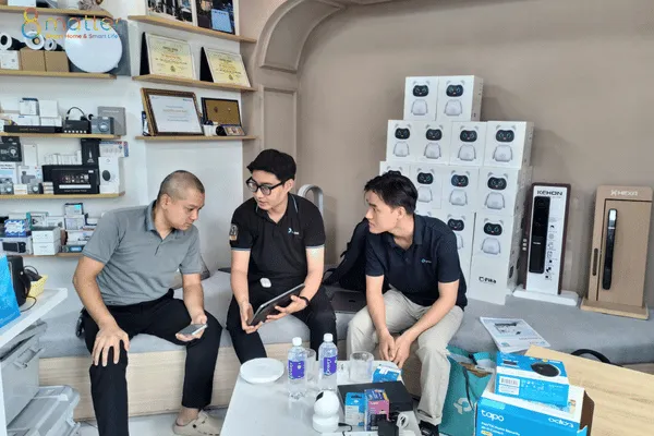 showroom-nha-thong-minh-tai-tp.hcm-ha-noi-can-tho-trai-nghiem-that-tu-van-mien-phi-1